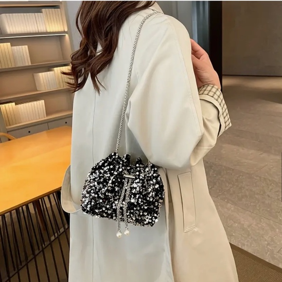 Sequin Bucket Bag - Picture 2 of 3